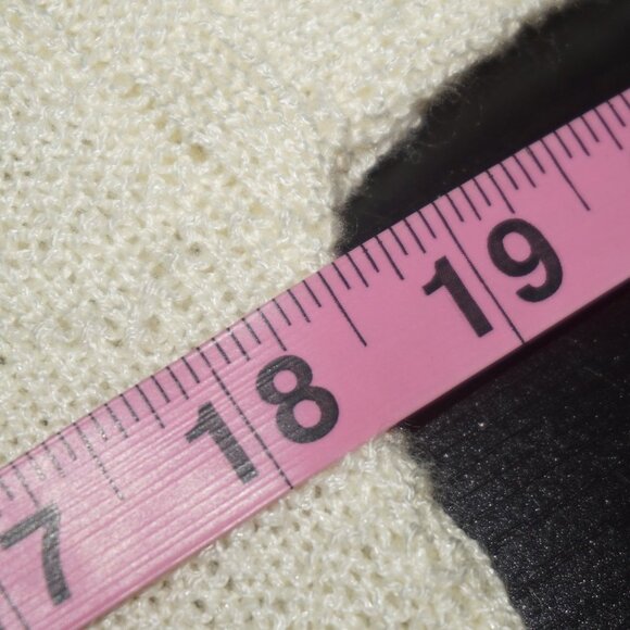 Vintage 70s Cuddle Knit Sweater - Picture 5 of 6